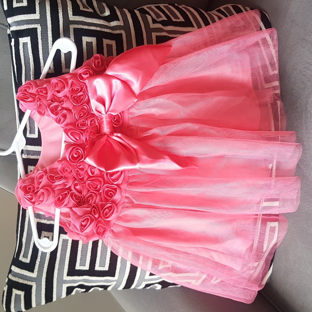 Vestido para niña. Talla 6m